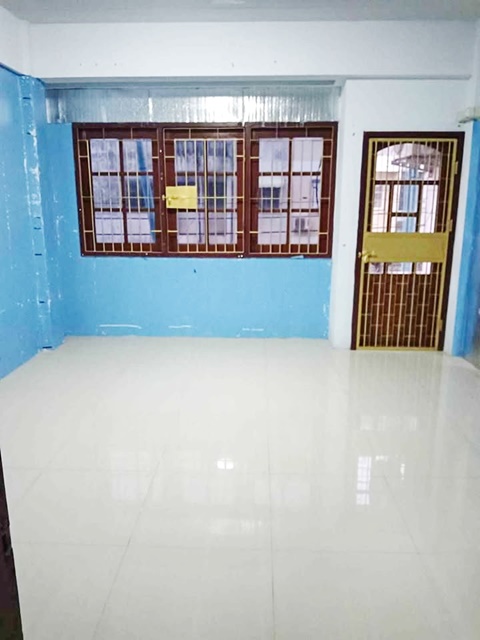 .แจส เออเบิร์น ศรีนครินทร์ 900ม. แบริ่ง 107 ศรีด่าน 1-5 ค้าขาย เปิดร้านอาหาร 22ตร.วา4.5 ชั้น 3นอน 3 น้ำ 352 ตร.ม. Food Land ศรีนครินทร์