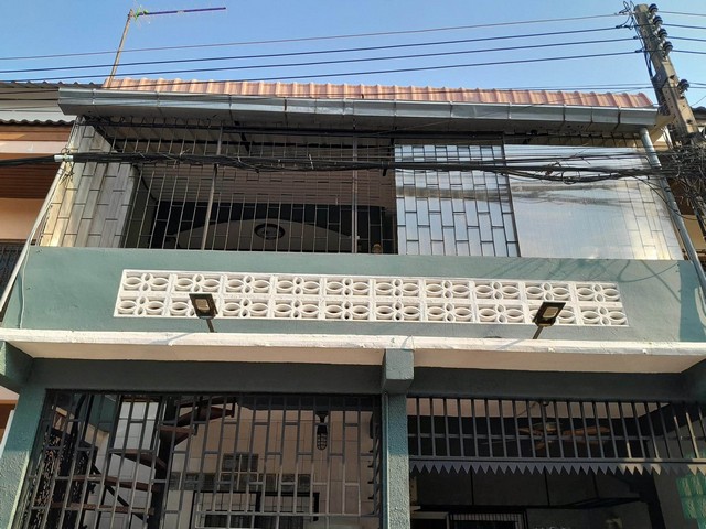 AOM 1653 บ้านเช่า 12,000/เดือน  พัทยาสาย 3 ใกล้วอร์คกิ้งสตรีท-ชั้น 1  13,000/เดือน-ชั้น 2  12,000/เดือน บ้านพร้อมเข้าอยู่1 ห้องนอน1 ห้องน้ำเงียบสงบเฟอร์นิเจอร์ครบแอร์ 2 เครื่องมีตู้เย็นมี ทีวีล่วงหน้า 1 เดือน มัดจำ 2 เดือน House for rent 12,000/month Pattaya Sai 3 near Walking Street-1st floor 13,000/month-2nd floor 12,000/month Ready to move in house 1 bedroom1 bathroomQuietFully furnished2 air conditionersWith refrigeratorWith TVติดต่อขอรูปและรายละเอียดเพิ่มเติม  สนใจนัดชมสถานที่จริงContact คุณต๋อม 081-925-2443   คุณต๋อย 086-542-7078LINE 