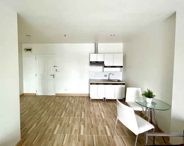 คอนโดเช่า เดอะนิช ตากสิน ห้องใหญ่ 40 ตรม เฟอร์ครบ พร้อมอยู่ หลังรีโนเวทใหม่ ขนาด 40 ตรม ชั้น 20