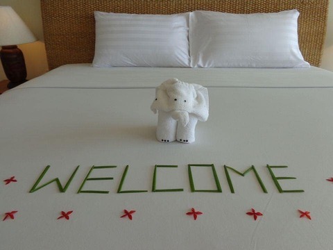 ขอเสนอโอกาสการลงทุนที่น่าสนใจในธุรกิจโรงแรมขนาดเล็กพร้อมสระว่ายน้ำบนดาดฟ้าในทำเลที่ยอดเยี่ยม ใกล้หาดกะรนเพียง 600 เมตร