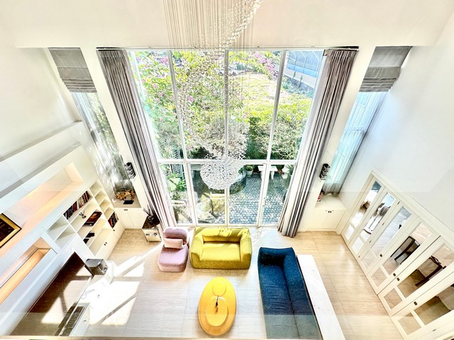 ขายบ้านเดี่ยว ซอยสุขุมวิท 39 เขตวัฒนา กรุงเทพมหานคร  เนื้อที่ดิน 136 ตร.ว.