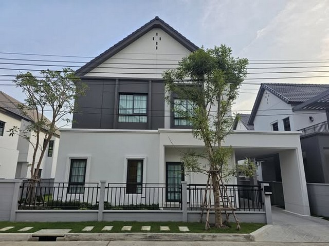 RL-020 ให้เช่า บ้านเดี่ยว เซนโทร บางนา ( Centro Bangna )ขนาด 57.3 ตร.ว.  ตกแต่ง พร้อมอยู่ ใกล้ Mega Bangna rdsluxury