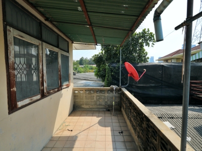 ขายที่ดิน แถมบ้าน สุทธิสาร รัชดาภิเษก  ถนนสุทธิสารวินิจฉัย ซอยหัสดิเสวี เชื่อมต่อ ซอย20มิถุนา MRTสุทธิสาร