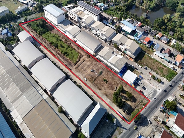 ขายด่วนที่ดินเปล่าถมแล้ว 9 ไร่กว่า ลำลูกกา คลอง 8 ตรงข้ามหมู่บ้านอรดา เหมาะลงทุนทำหมู่บ้าน โกดังโรงงาน หรือทำการเกษตร 