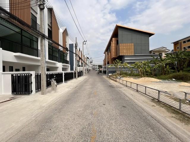 ขายโฮมออฟฟิศ 3 ชั้น 21 ตรว. โครงการ Deco สุขุมวิท 70 ทับ 5 ใกล้ BTS แบริ่ง