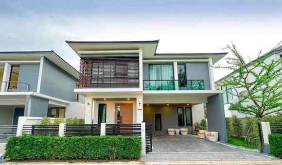 TEL : 092-288 9359 คุณดนิตาLine : https://line.me/ti/p/yxo92dHWP1ขายบ้านสวยในโครงการ บ้าน 2 ชั้น โครงการ Tamarind Village Pattaya ห้วยใหญ่ พัทยา 4 หลังสุดท้ายเนื่อที่เริ่มต้น 55.5 ตร.วา (222 ตร.ม)4 ห้องนอน 4 ห้องน้ำห้องครัว ห้องนั่งเล่นแถมฟรีเฟอร์นิเจอร์ทุกอย่างตามภาพครัว เตา ทีดูดควันสวน พร้อมสนามหญ้าต้นไม้เครื่องใช้ไฟฟ้า แอร์ ตู้เย็น ไมโครเวฟกระติกน้ำร้อนกล้องวงจรปิดพร้อมอุปกรณ์จำนวน 4 ชุดแทงค์น้ำ 1500 ลิตรประตู ด