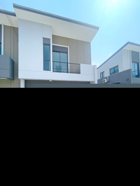 โรบินสัน ฉะเชิงเทรา 700ม. ตลาดทรงชัย 1.4กม. ไทวัสดุ  450ม.ไม่เคยอยู่ ให้เช่าบ้าน 2 ชั้น แปดริ้ว 3 นอน บางปะกง 2 น้ำ3 แอร์ ทุกห้อง