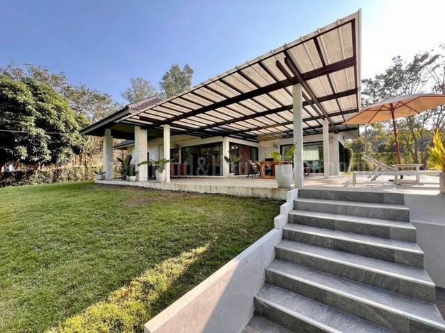 ให้เช่าพูลวิลล่าสวยหรุ ดอบ้อมด้วยภูเขา น้ำแพร่ หางดง