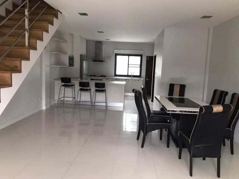 ขายด่วน! ลดเยอะมาก 4.7 ล้าน ให้เช่า 25,000 บาท/เดือน #โซนท่าศาลา #อ.เมือง ทาวน์โฮม 3 ชั้น #เฟอร์นิเจอร์บิ้วอิน #ใกล้บิ๊กซีดอนจั่น