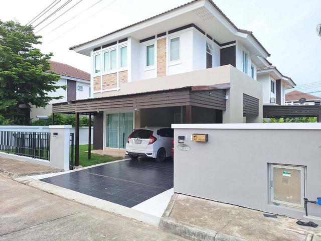 ขายบ้านเดี่ยว2ชั้น 56ตรว. 3นอน3น้ำ 3.79ลบ. ของแถม บ้านอรสิริน6 ต.สันปูเลย อ.ดอยสะเก็ด เชียงใหม่ขายบ้านเดี่ยว 2ชั้น รีโนเวทใหม่ทั้งหลัง ในโครงการคุณภาพโครงการหมู่บ้าน บ้านอรสิริน6 ต.สันปูเลย อ.ดอยสะเก็ด เชียงใหม่มีคลับเฮ้าส์ มีพี่รปภ.ตลอด 24 ชม. ถนนกว้างม๊ากราคาสุดพิเศษ เพียง 3.79 ล้านบาท (3,790,000 บาท) โอนคนละครึ่งขนาดพื้นที่ 56 ตรว.- 3 ห้องนอน - 3 ห้องน้ำ - 1 ห้องครัว- 1 โรงจอดรถ (จอดรถ