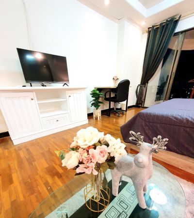 ฮิลล์ไซด์ คอนโด 4, ห้องเงียบสงบ ระเบียงกว้าง วิวสวย ใกล้ห้างเมญ่า เพียง 500 เมตร