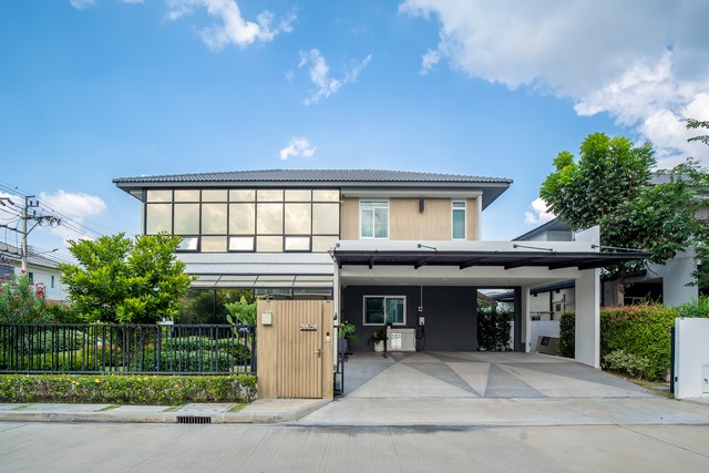 บ้าน มัณฑนา เวสต์เกต ขนาดพื้นที่ 107 ตร.ว. 4BR6ห้องน้ำ 22900000 thb DEAL!! บ้านแปลงมุม แต่งครบ พร้อมเข้าอยู่