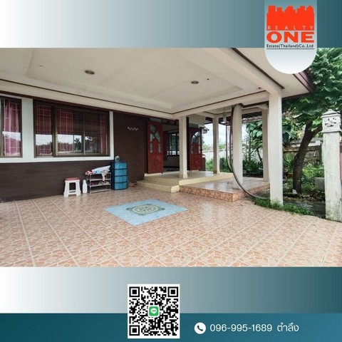 ขายบ้านเดี่ยวหลังมุม หมู่บ้านสวนพฤกษา 304ตำบลกรอกสมบูรณ์ อำเภอศรีมหาโพธิ จังหวัดปราจีนบุรีราคา 2,000,000 บาท (34,722 บาท/ตร.วา)ลดจากราคา 2,200,000 บาทเจ้าของขายเองพิกัด: https://maps.app.goo.gl/sa8Kb2GeHkafvTjy8รายละเอียดบ้านขนาดที่ดิน 57.6 ตารางวา2 ห้องนอน1 ห้องน้ำ1 ห้องครัว1 ห้องนั่งเล่น1 ห้องทำงานบ้านอยู่หลังมุม บรรยากาศเงียบสงบเดินทางสะดวก ติดถนน 304 ฉะเชิงเทรา-กบินทร์บุรีสถานที่ใกล้เคียงนิคมอุตสาห