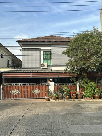 ขายบ้านเดี่ยว 2ชั้น ม.เดอะพาร์ค2  บิ๊วอินทั้งหลัง  หมู่บ้านติดกับ ถ.พระราม2  บางกระเจ้า สมุทรสาคร  ZW514