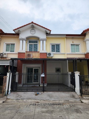 ขายทาวเฮ้าส์ 2 ชั้น 18 ตร.วา  หมู่บ้านthe connect วงแหวนรามอินทรา  บางเขน  ZW520