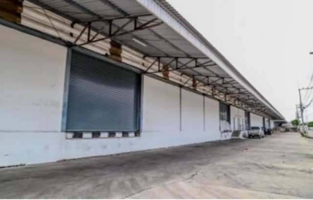 ให้เช่าโกดัง  ขนาด 700ถึง1,000 ตรม คลองหนึ่ง คลองหลวง ปทุมธานีรหัส AOM 1667รายละเอียดโครงการ- ผนังโครงการก่ออิฐถือปูน มีความแข็งแรง ปลอดภัย และทนทานสูง- รปภ. 24 ชั่วโมง และ CCTV ทั้งโครงการมีรั้วโดยรอบ และระบบประตูโกดังอัตโนมัติ- อาคารคลังสินค้าสูง 7 เมตร สามารถติดตั้งชั้นวางสินค้าได้ 4- 5 ชั้น- ถนนภายในโครงการเป็นคอนกรีต กว้าง 20 เมตร สะดวกในการขนส่งและขึ้นลงสินค้า พร้อมทั