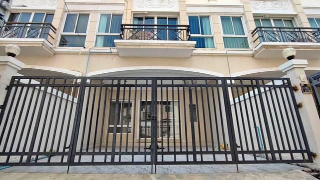 BH3396 ให้เช่าทาวน์โฮม 4 ชั้น 5 ห้องนอน 4 ห้องน้ำ โครงการแกรนด์ เดอ วิลล์ ซ.ศรีนครินทร์ 42 ติด BTS สวนหลวง ร.9