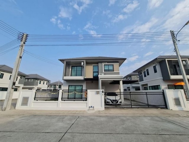 ให้เช่าบ้านเดี่ยว 2 ชั้น การเคหะสันกำแพง หลังมุม         