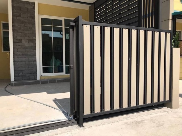 ขายถูก มบ.โกลเด้นทาวน์3(สุขสวัสดิ์-พุทธบูชา)หน้ากว้าง5.50 เมตรแปลงมุมตกแต่งสวยพร้อมอยู่