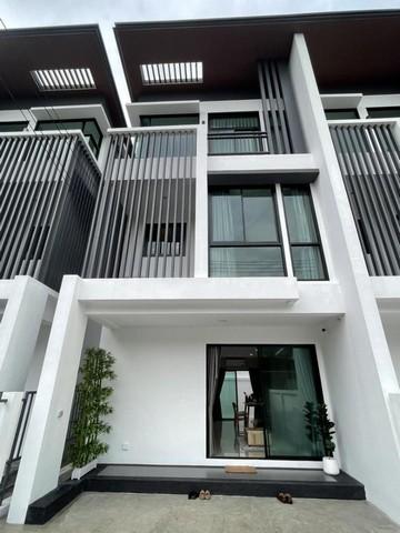 P330 ให้เช่า ทาวน์โฮม 3ชั้น ลาดพร้าว โชคชัย 4 นาคนิวาส ลาดพร้าววังหิน ใกล้ MRT โชคชัย 4 ไม่รับสัตว์เลี้ยง