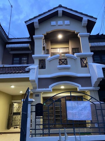LVPUu53042 ให้เช่าบ้านทาวน์เฮ้าส์ 2 ชั้น หมู่บ้านเมืองเอกโครงการ 5 ตำบลหลักหก อำเภอเมืองปทุมธานี จังหวัดปทุมธานี