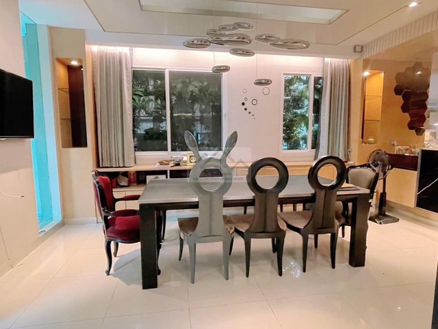 ขายบ้านเดี่ยว 2 ชั้น 114 ตรว. โกลเด้นนครา Golden Nakara (อ่อนนุช 65 - พระรามเก้า-มอเตอร์เวย์) อยู่ติดถนนหลัก บ้านหันทิศใต้ เฟอร์พร้อมอยู่