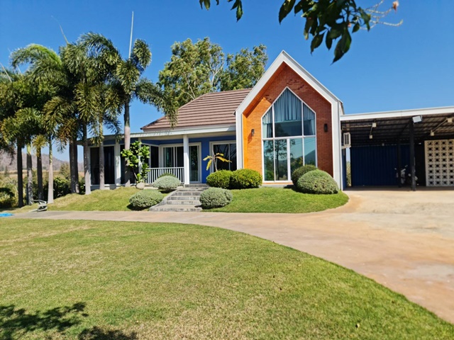 วิวเขาใหญ่ สถานีรถไฟ ปากช่อง 600 ม. บ้านเดี่ยว ติดถนน 2-3นอน อุทยานเขาใหญ่ 5.3 กม 3 น้ำ  พร้อมเฟอร์ 202 ตร.วา.  รร.บ้านลำทองหลาง 1.3 กม. 