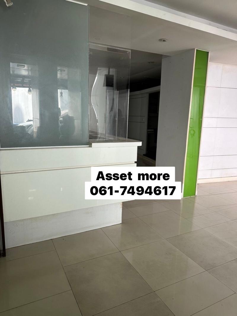 ขายด่วนอาคารพาณิชย์ 5 ชั้น  2 คูหา ขนาด 28. ตรว พื้นที่ใช้สอย 560  ตรม.    แขวงคลองตันเหนือ เขตคลองเตย กทม