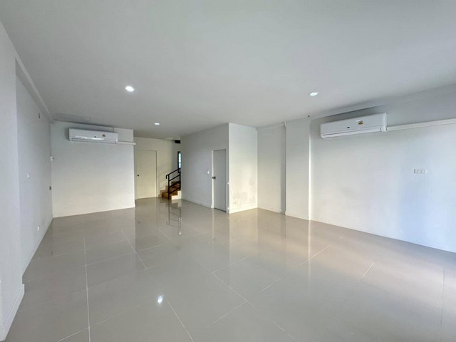 รหัสทรัพย์ R3247 ขายและให้เช่า โฮมออฟฟิศ 3ชั้น โครงการ Deco สุขุมวิท70/5