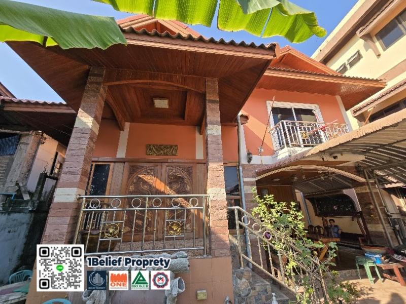 บ้านเดี่ยว 2 ชั้น บนที่ดิน 70 ตร.ว. | ตกแต่งไม้สักแท้ทั้งหลัง  | ทำเลเงียบสงบ บรรยากาศดี ใกล้พระราม 2