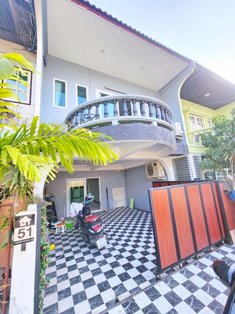 MRTลาดพร้าว 1.6 กม.ครัวบิวท์อินใหม่ ตู้เย็นใหญ่มาก แอร์ครบ เดอะแจส วังหิน 1.7กม ถูกที่สุด ทาวน์เฮาส์หรู 2 ชั้น 3นอน  41ตร.วา.321ตร.ม.  