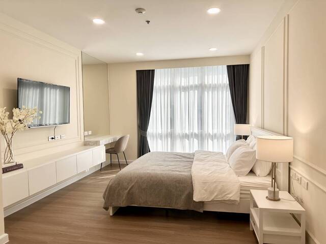 Luxury 3-Bedroom Condo for Rent at Grand Langsuan – Fully Renovated & Furnished