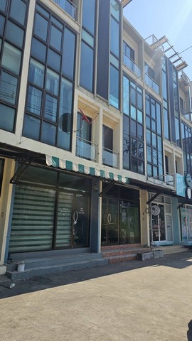 ขายอาคารพาณิชย์ เมืองนนทบุรี สภาพใหม่ ทำเลดี มีที่จอดรถ