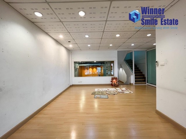 ขายโฮมออฟฟิต 3 ชั้น  พระราม 9 ใกล้ย่านพระรามเก้า - รัชดา เหมาะทำออฟฟิต