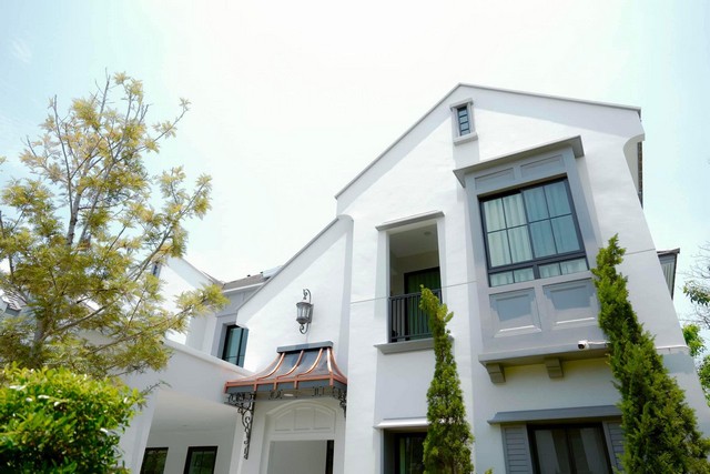 ขายบ้านเดี่ยว 2 ชั้น หมู่บ้านนันทวัน พระราม9-กรุงเทพกรีฑาตัดใหม่ Nantawan Rama 9  สไตล์ฝรั่งเศสสุดหรู แปลงมุม