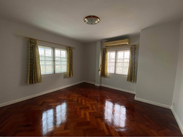 ให้เช่าบ้านเดี่ยวหมู่บ้านแพรมาพร คลองสี่ ใกล้โฮมโปร มาร์เก็ตวิลเลจ รังสิตใกล้ตลาดพาเจริญ ถนนรังสิต-นครนายก