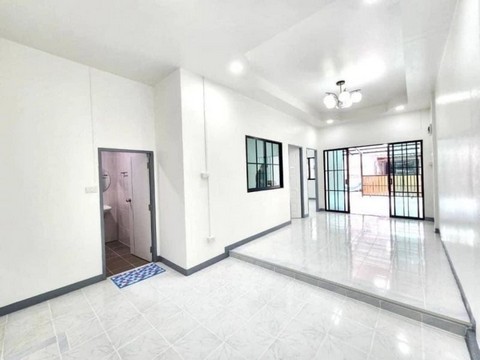 ขายบ้านทาวน์เฮ้าส์ มือสอง หมู่บ้านพฤษชาติ 6 หนองค้อ ศรีราชา RP-H249