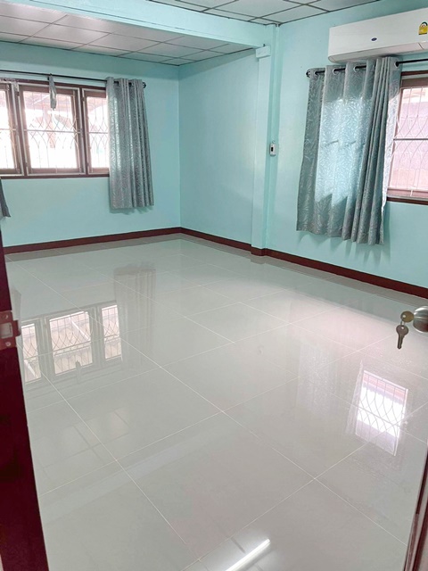 MRTโชคชัย4 800ม. MRTสุทธิสาร 1.84 กม. รัชดา  บ้านเดี่ยวชั้นเดียว 50 ตร.วา.200 ตร.วา.ย่านธุรกิจ ห้วยขวาง นานาชาติเพรพ 650 ม. 4 นอน