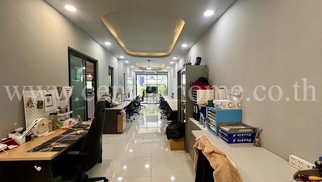 P1 บ้านกลางเมือง รัตนาธิเบศร์ ทาวน์โฮม 3 ชั้น หลังมุม โฮมออฟฟิศ