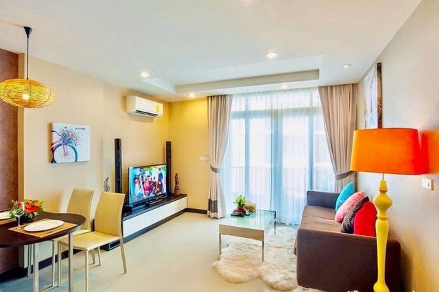 เดอะ ยูนีค แอท นิมมาน ห้องขนาดใหญ่ ตกแต่งสวย เฟอร์ครบ