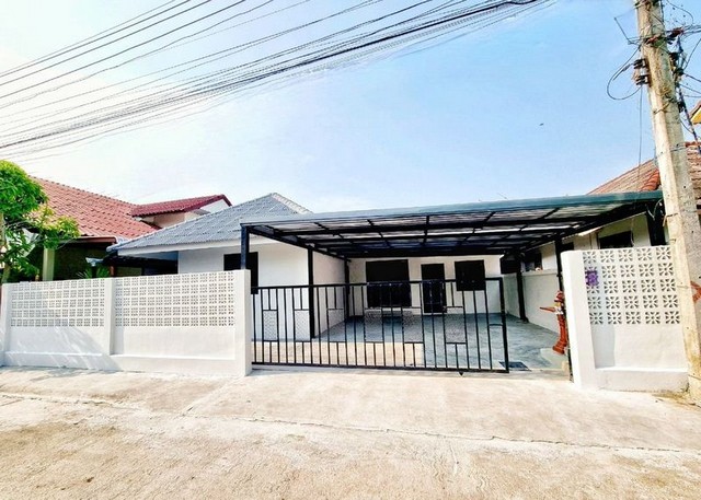 บ้านชั้นเดียว รีโนเวทใหม่ ทำเลดี สันกลาง สันกำแพง   