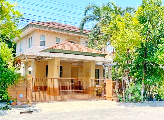 มีเฟอร์ครบ สุวินทวงศ์ ให้เช่าบ้านเดี่ยว 2 ชั้น หลังมุม พระจอมเกล้าลาดกระบัง 6 กม.รร.เซนต์มารีอา มีนบุรี 180ม.  4นอน 3น้ำ 81ตร.วา.