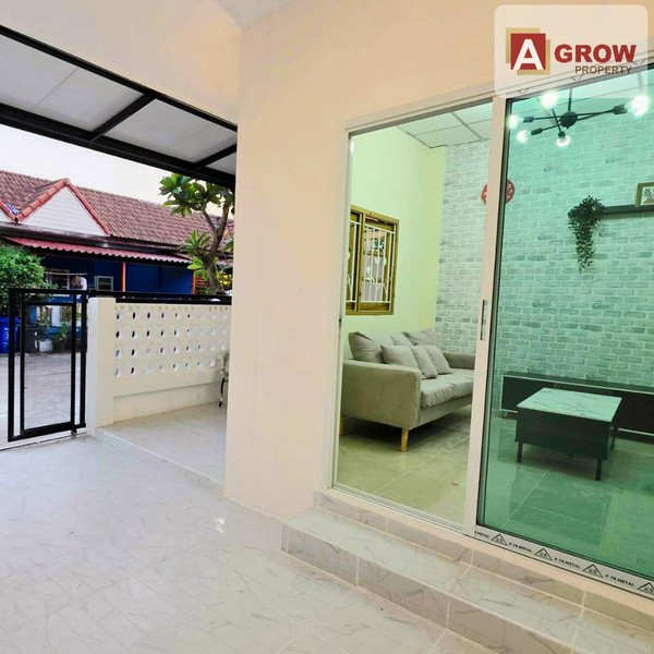 หมู่บ้านอรัญญาวิล ซอยมังกร บ้านสวย ตกแต่งครบ พร้อมเข้าอยู่