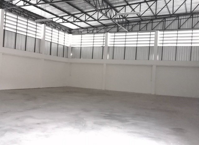 ให้เช่าโรงงาน 280 ตรม. ออฟฟิศ 200 ตรม. มีใบอนุญาติโรงงาน ต.หน้าไม้ อ.ลาดหลุมแก้ว