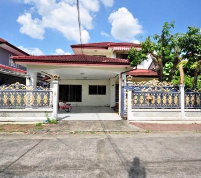 ให้เช่าบ้านเดี่ยว 2 ชั้น 70 ตารางวา 3 ห้องนอน หมู่บ้านชลลดา ซอยสายไหม 34  เขตสายไหม