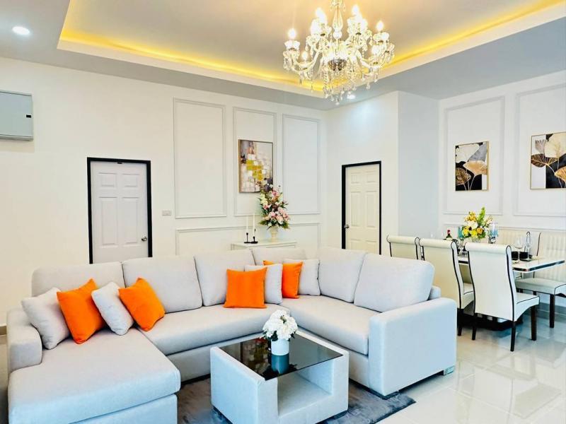 บ้าน พูลวิลล่า เลขที่ 61/109 หมู่บ้านรัตนากรวิลเลจ 18 อำเภอบางละมุง  จังหวัดชลบุรี