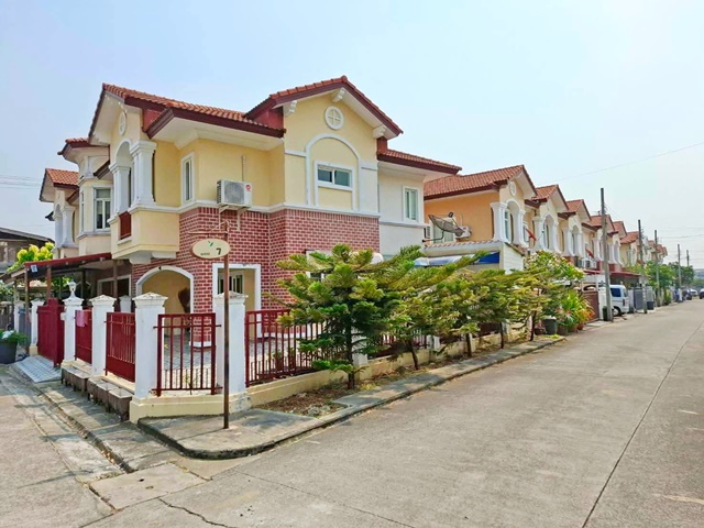 เดอะมอลล์ บางแค เพชรเกษม77 สาย3 คฤหาสน์ ให้เช่าบ้าน 2ชั้น หลังมุม 48ตร.วา. 188ตร.ม. รร.เลิศหล้านานาชาติ 600 ม. จัดเต็มเฟอร์ 3 นอน 3 น้ำ 