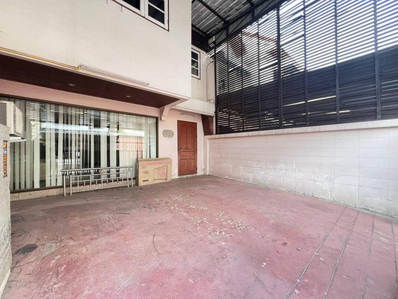 โครงการมณียาวิลล์ สุขุมวิท 101/1   โครงการมณียาวิลล์ สุขุมวิท 101/1