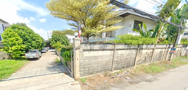 ให้เช่าคฤหาสน์ 323 ตร.วา. 1,103 ตร.ม. 5นอน ม.รังสิต 3.8 กม. วิภาวดี37-45  ร้านอาหาร คาเฟ่ BTS แยก คปอ. 2.5 กม  ธูปะเตมีย์  4น้ำ 