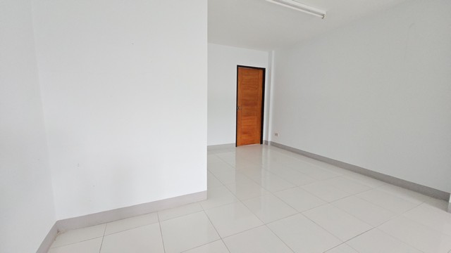 ขายอาคารพาณิชย์ 3 ชั้น ติดถนนหลักโชตนา ทำเลดี อ. แม่ริม เชียงใหม่